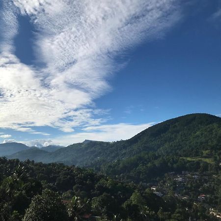 Hotel Mountain View à Kandy Extérieur photo
