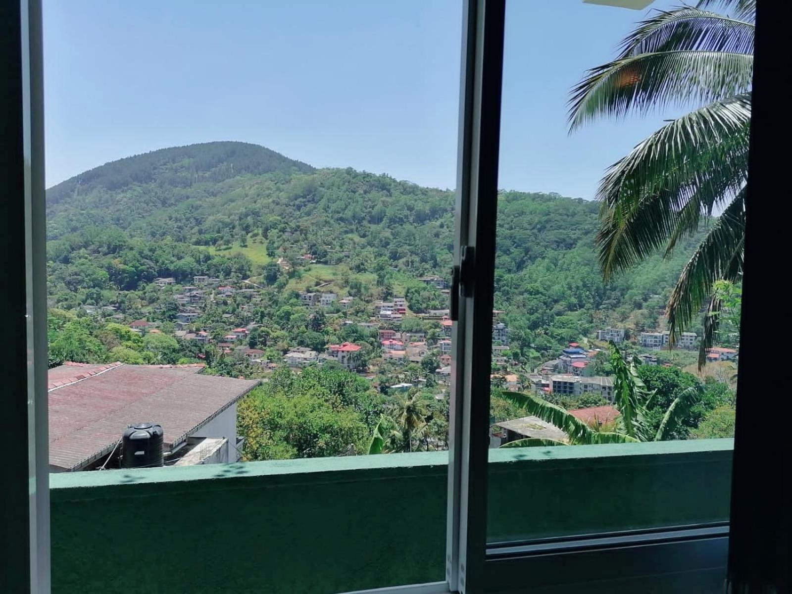 Hotel Mountain View à Kandy Extérieur photo