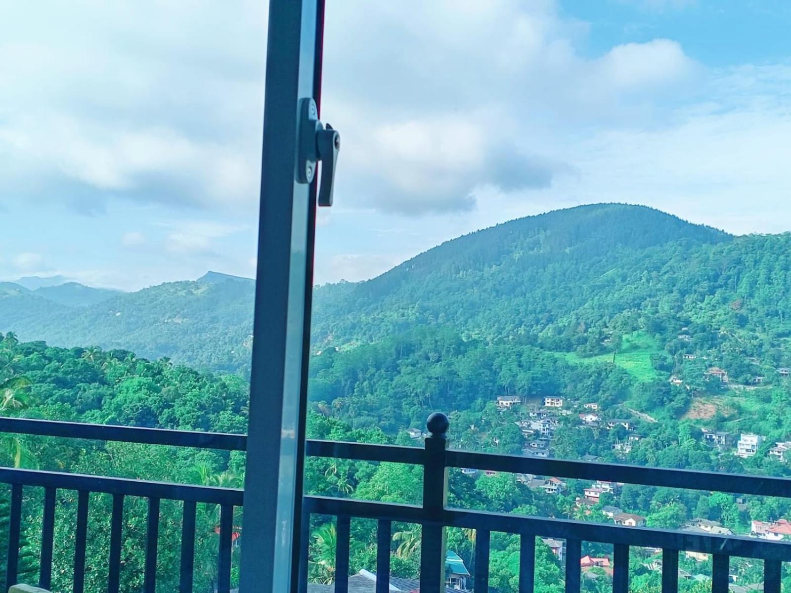 Hotel Mountain View à Kandy Extérieur photo