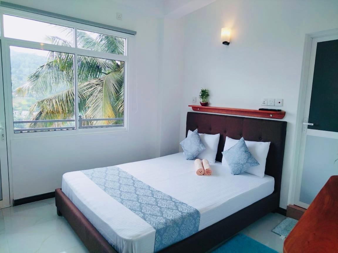 Hotel Mountain View à Kandy Extérieur photo